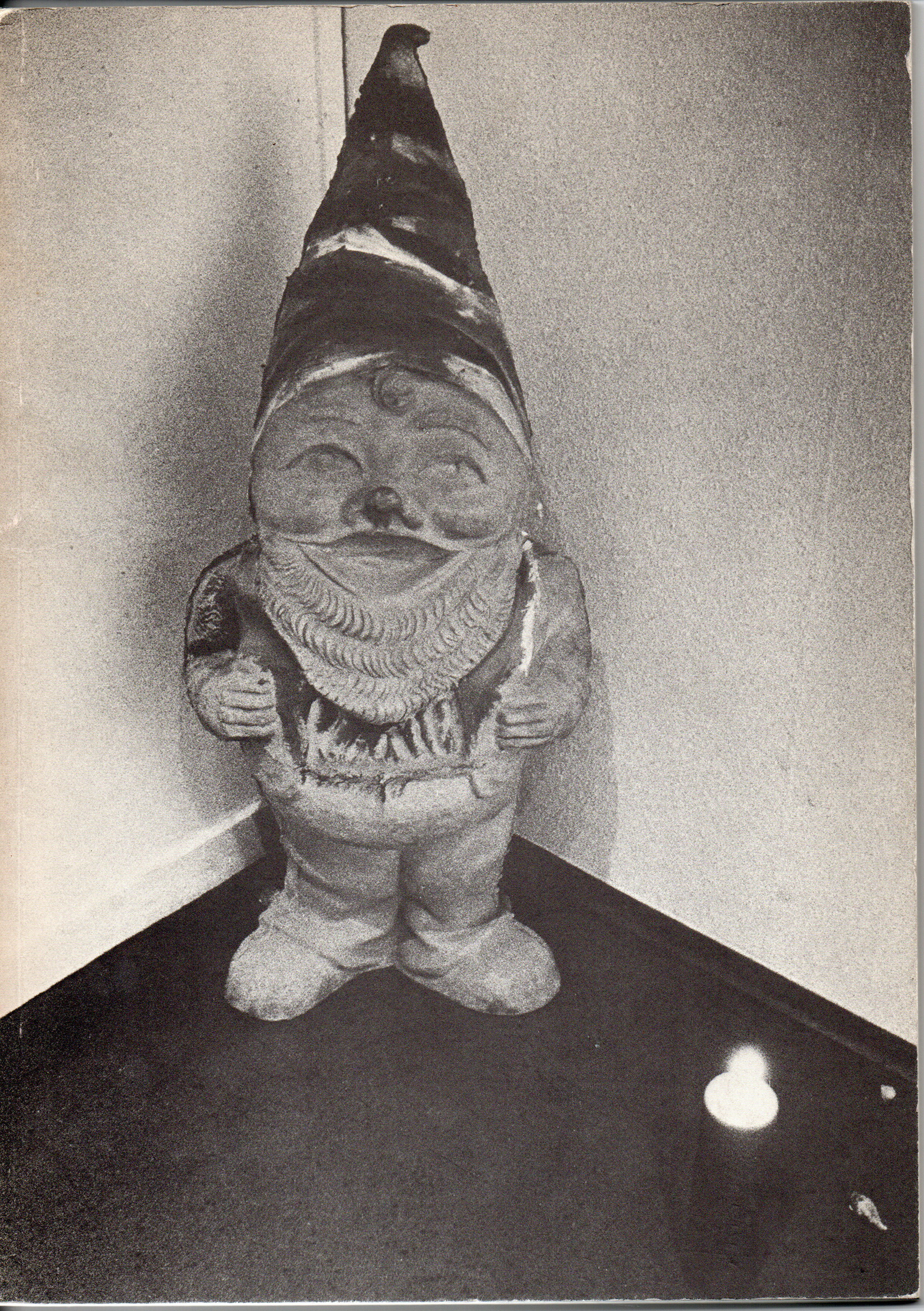 Thek, Paul. Ark Pyramid Easter a visiting group show Ann Wilson, Wahundra, Franz Deckwitz,Lily, Michèle, Paul Thek, Ildiko, Charles Shuts, Edwin Klein, Cindy Lubar. Lucerne, Kunstmuseum,